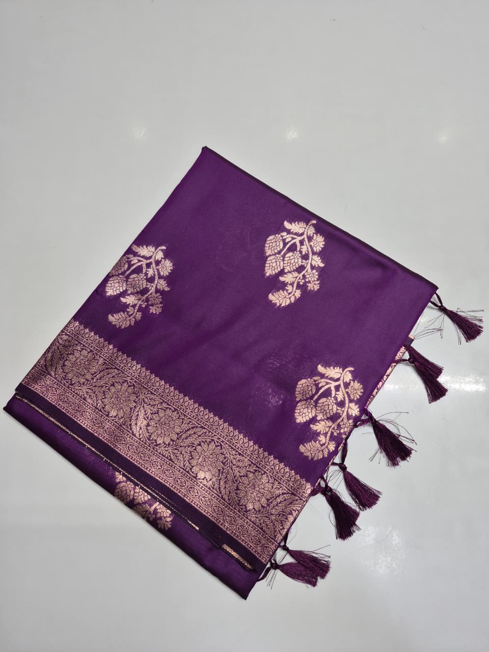 Banarasi with Butta Saree ( RK0002)