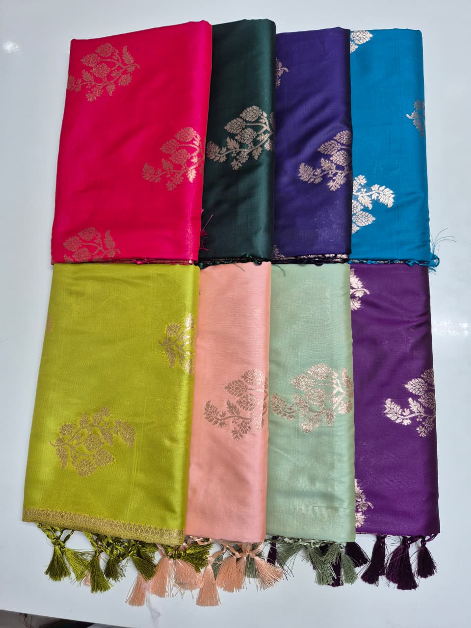 Banarasi with Butta Saree ( RK0002)