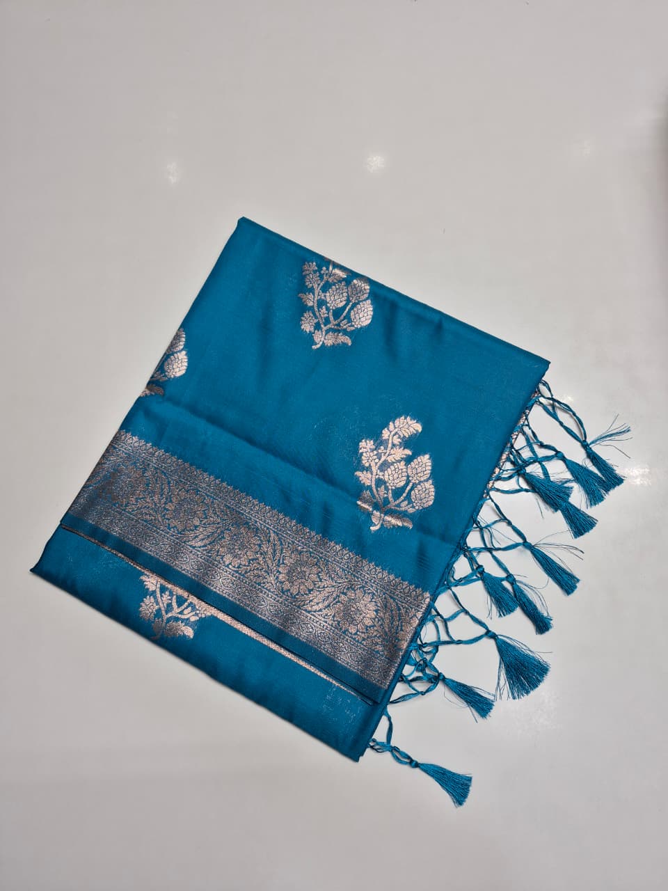 Banarasi with Butta Saree ( RK0002)