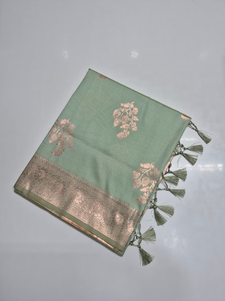 Banarasi with Butta Saree ( RK0002)